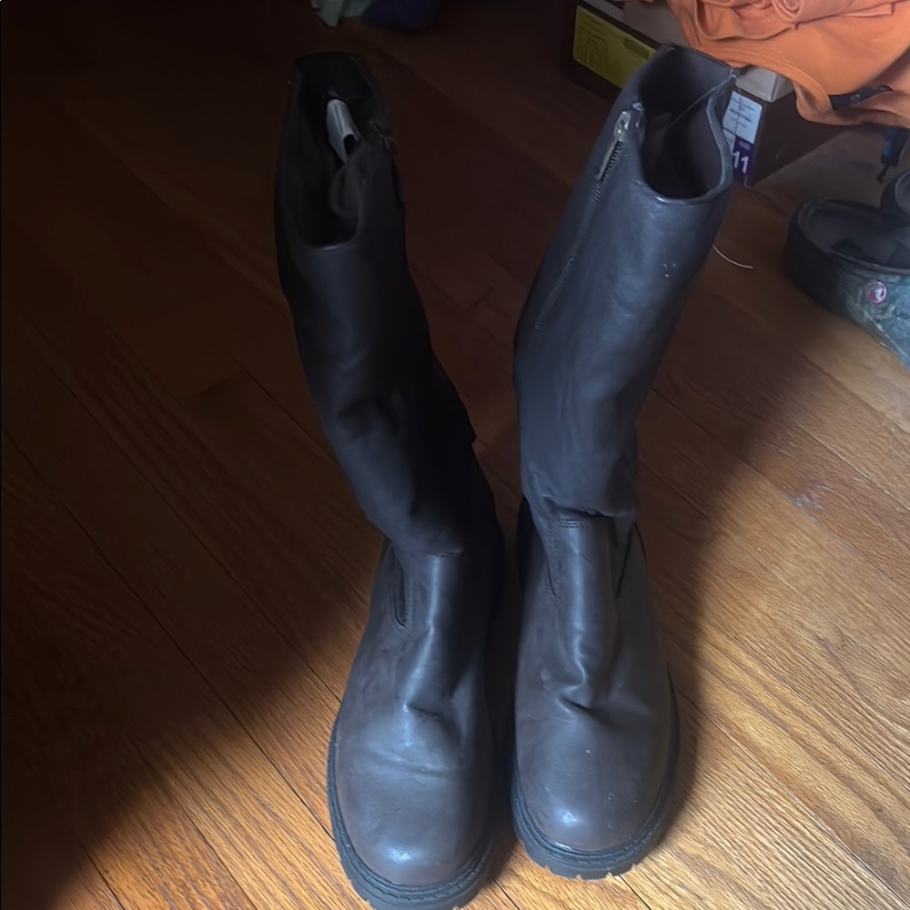 NEW Womans 10 W Brown  Boots